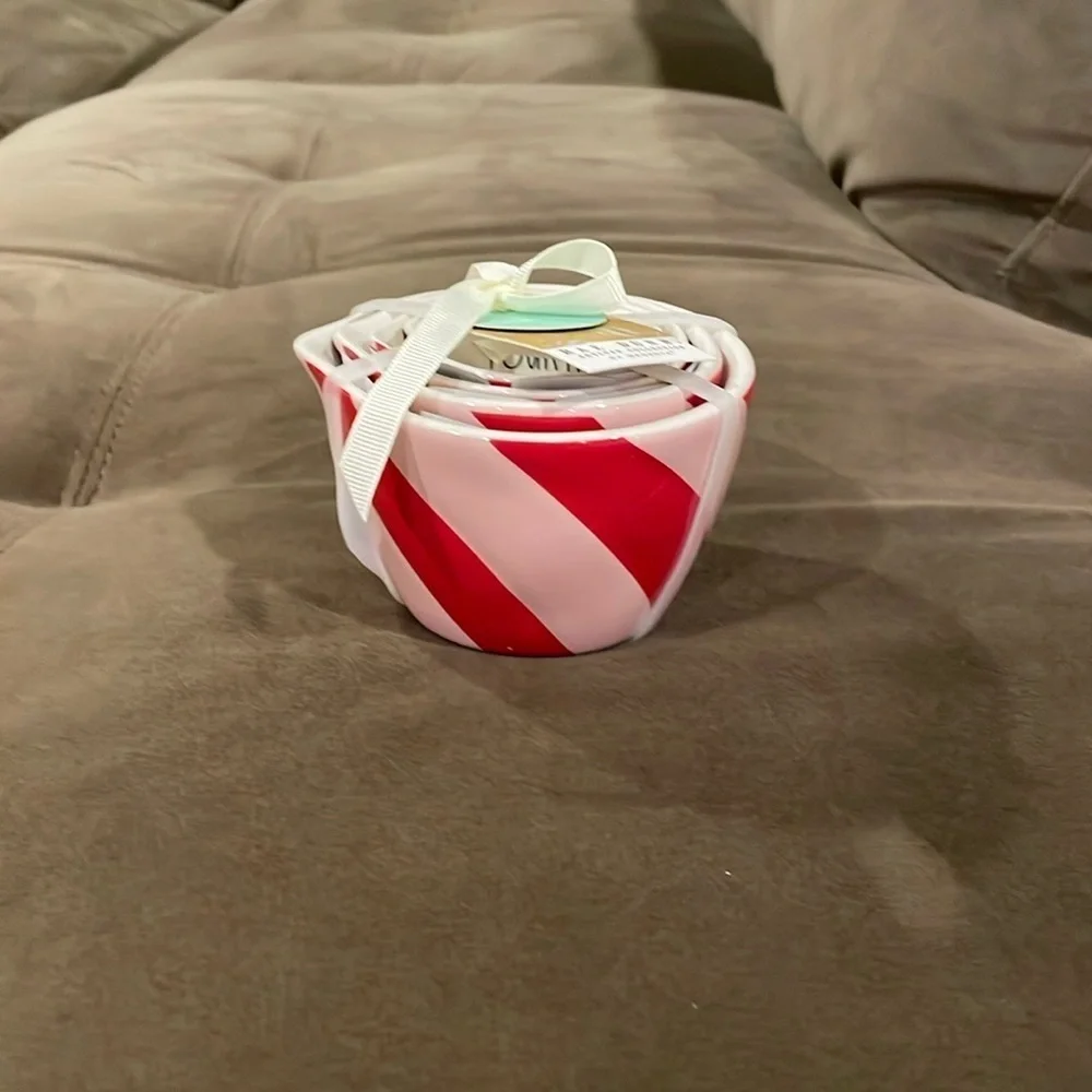 Rae Dunn measuring cups